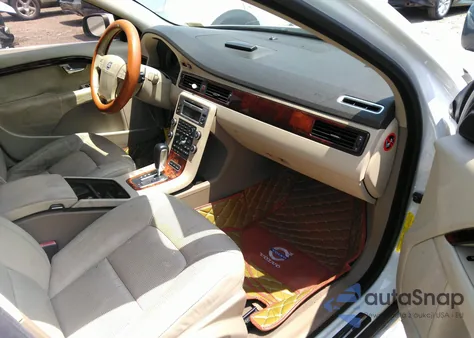 2007 Volvo S80 3.2 z USA, uszkodzony, nr VIN YV1AS982771035822